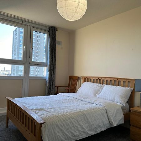 Amazing Room In Glasgow City Kültér fotó